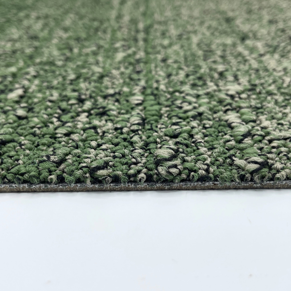 10 2779 Desso Fuse 7842 Groen KB 50×50 Cm Tapijttegel