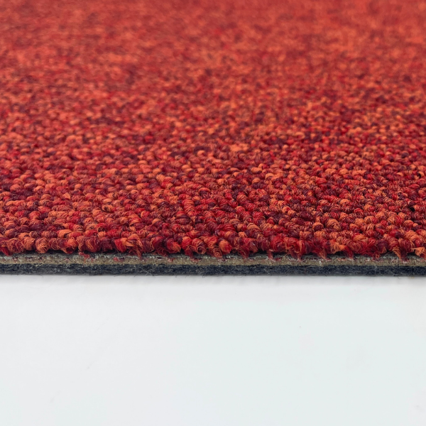 10 2800 Desso Denver Essence 4413 Red WT 50×50 Cm Tapijttegel SM