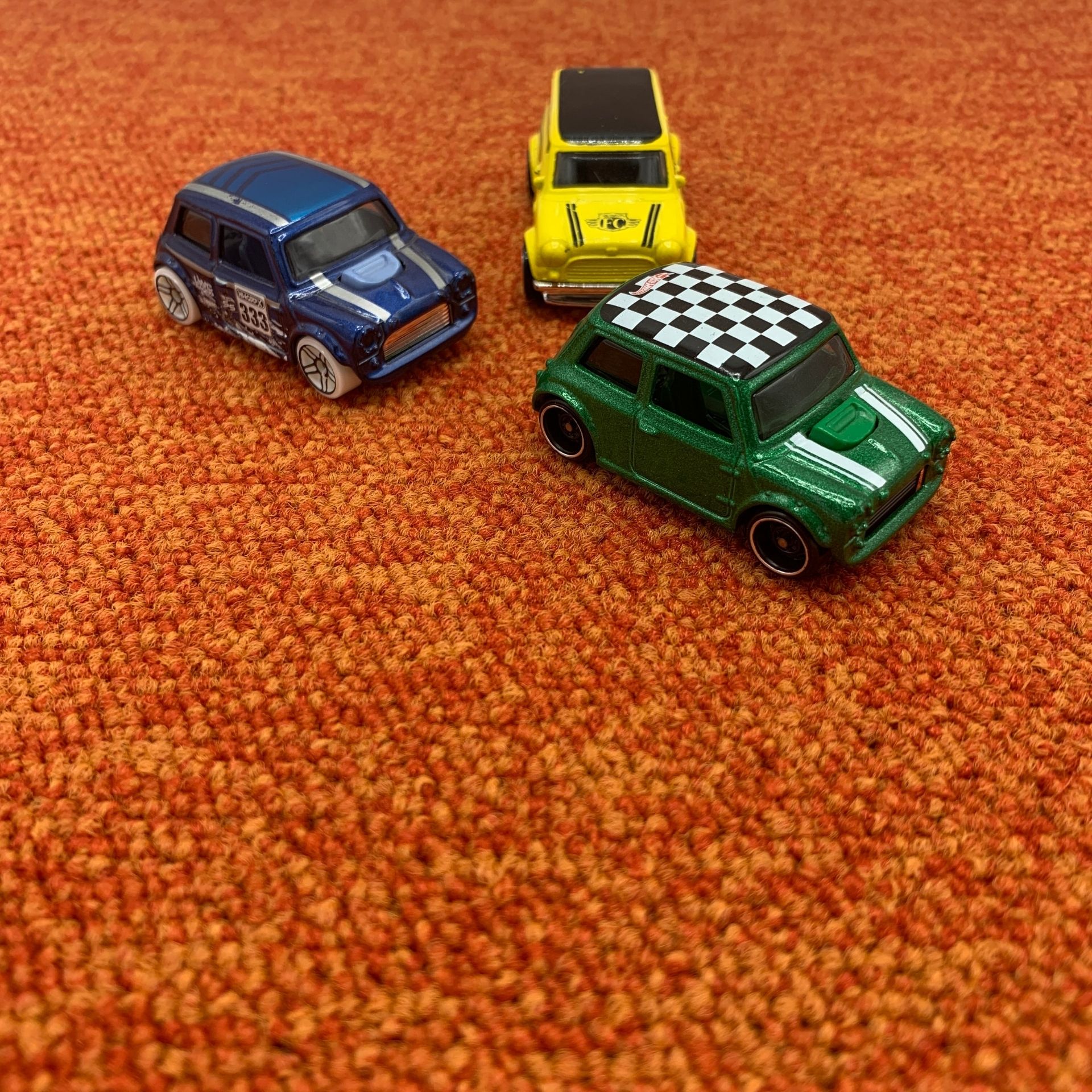 TTH Trenton 210 Vuurrood Tapijttegel 4