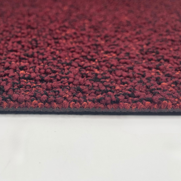 10 2889 Toucan T Cosmic 1830 Bordeaux Rood WT 50x50 Cm Tapijttegel