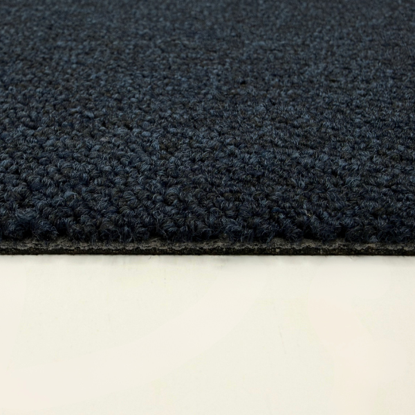10-2916 - Desso Essence Pure 9022 dark blue 50×50 cm tapijttegel (1)