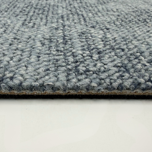 Partij 318 - 31 m² Desert 8915 SoundM. 50x50 cm tapijttegel