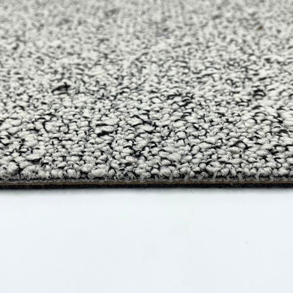 Partij 320 - 27 m² Fields 9098 SoundM. 50x50 cm tapijttegel