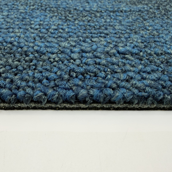 Partij 330 - 34 m² Desert 8322 blauw 50x50 cm tapijttegel (