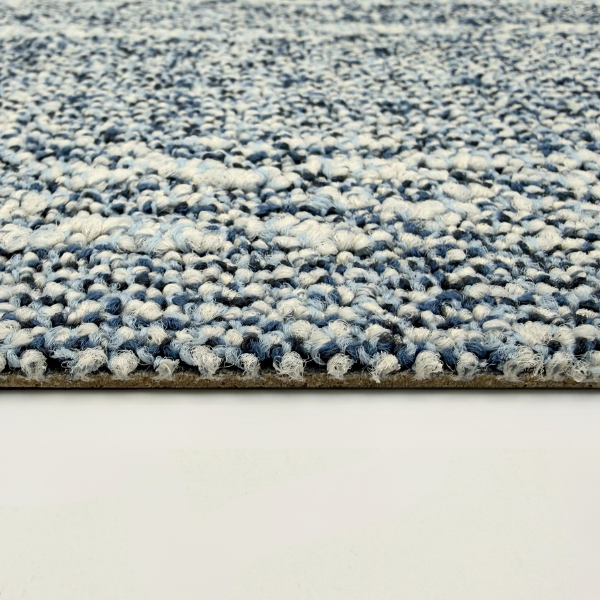Partij 331 - 29 m² Denver 13808B Blues 50x50 cm tapijttegel
