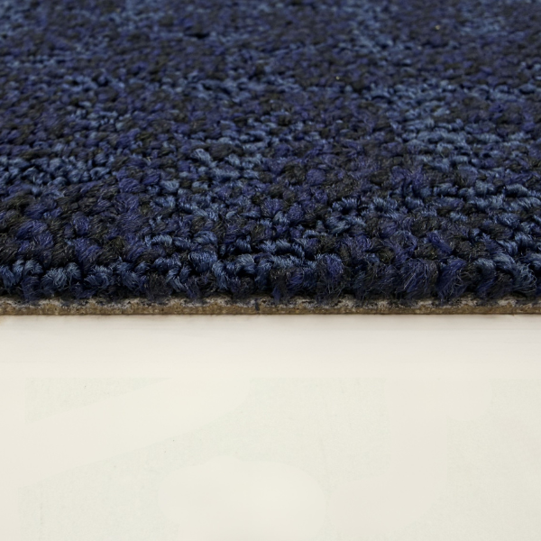 10-2995 - Desso Flow 3841 blauw WT 50x50 cm tapijttegel