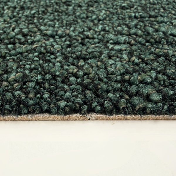 10-2999 - Desso Airmaster Earth 7921 donker groen 50x50 cm tapijttegel