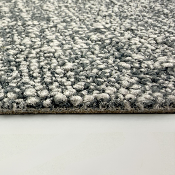 PH-0347 - Partij 347 - 34,5 m² Metallic Shades 9505 50x50 cm tapijttegel